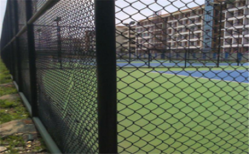 球場(chǎng)鋼絲圍欄網(wǎng)